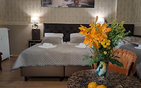 Hotel Pension Bella
